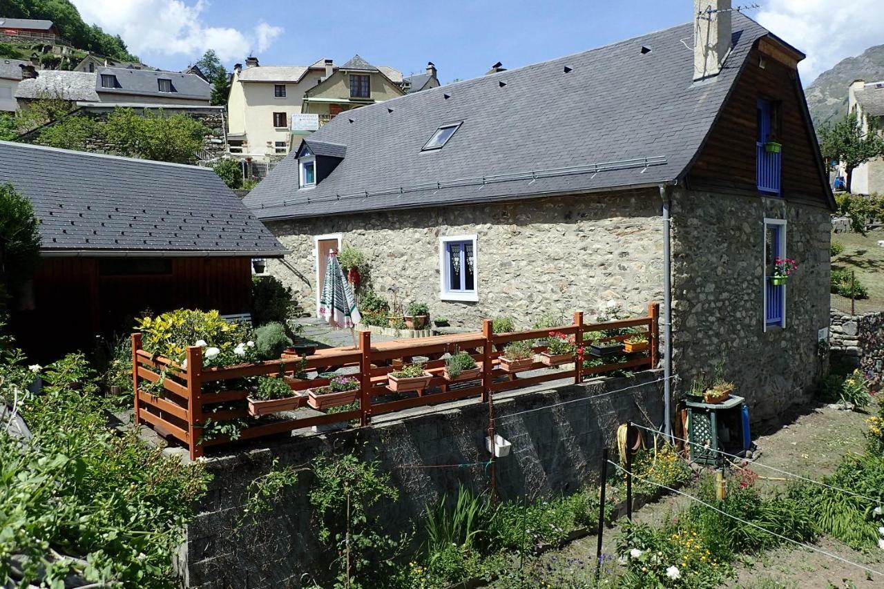 Gîte Soum de l'Ase Grust Exterior foto